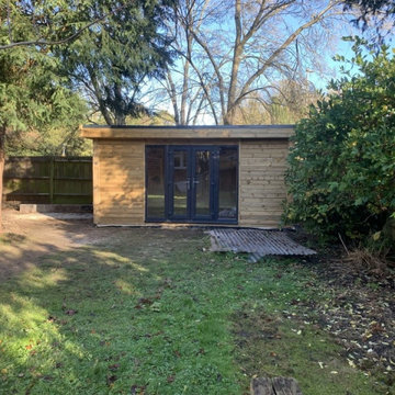 Mr H – Kings Worthy, Hampshire – 5.0M x 3.6M Garden Room / Office