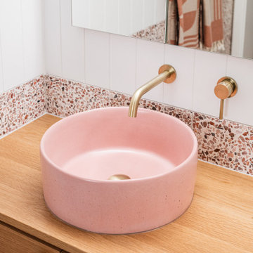 Esplanade Home, retro pink bathroom
