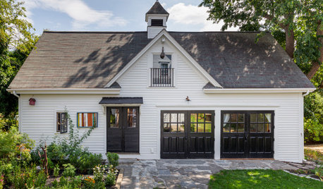 Historical Carriage House Transformed Into an Artist’s Studio