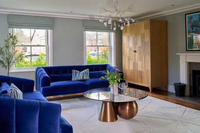 This is an example of a contemporary living room in Hampshire.