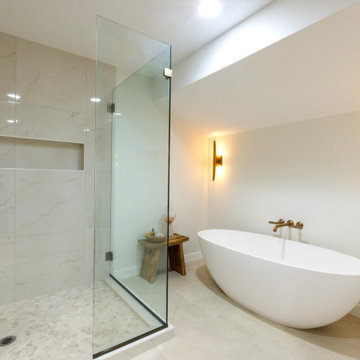 Gorgeous Modern Owners Suite