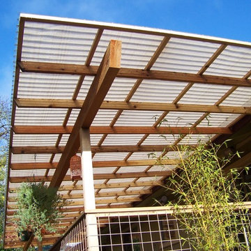 Trex Deck, Cedar Rails and Trellis, Hogwire