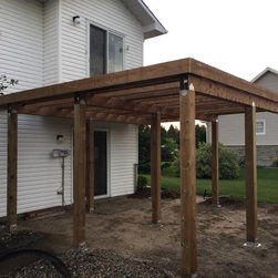 Silca System Patio and Elevated Deck - Landscaping Stones And Pavers