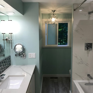 Bright and Contemporary Bathroom Remodel in Edmonds