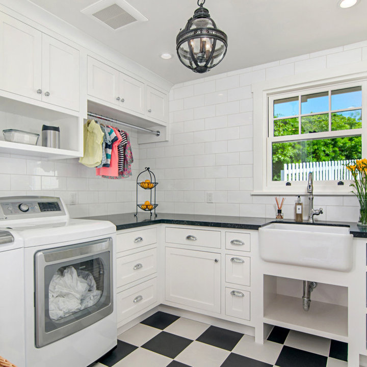 75 Beautiful Small Lshaped Laundry Room Ideas & Designs July 2024