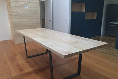 Maple ACERO Trapez Dining Table