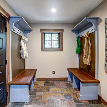 Lakemore Retreat Lodge Rental