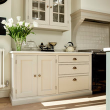 Cedar and lily kitchen