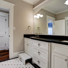 Secondary Beds/Baths
