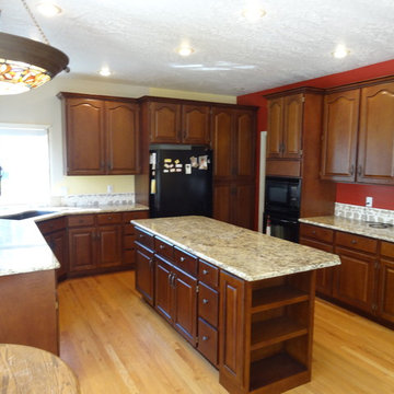 Oak Kitchen to Light to Medium Brown with Glaze