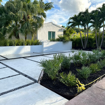 Alton Rd - Modern touch - Designer Concrete Slabs and Hardscape LIghting
