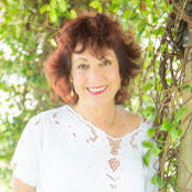 Helen Frudakis's photo