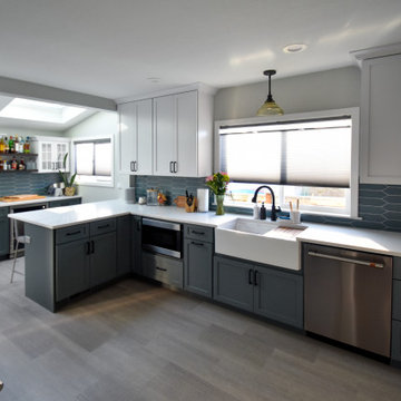 Lakeridge in South Seattle / Contemporary and Traditional Kitchen & Bath Remodel