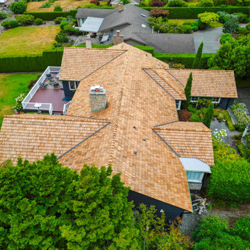 Impressive and Eco-Friendly Cedar Shake Shingle Roof in Shoreline, Washington