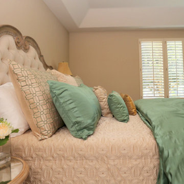 EMERALD ELEGANCE