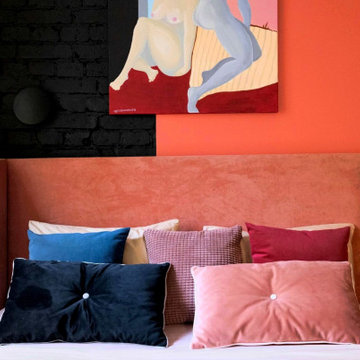 Red/Black cloth and bricks design