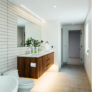 Updated Bathroom with Modern Features