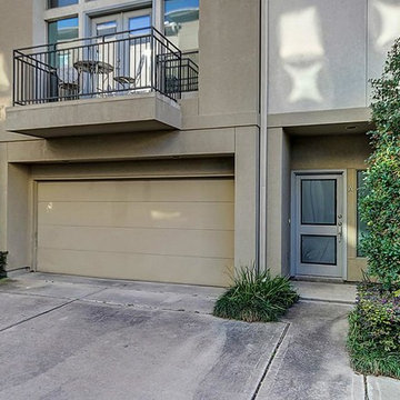 Houston Properties, Gated community in Cottage Grove. 5111 Larkin St