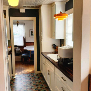 1930s Retro Bungalow Kitchen | Martinez, CA