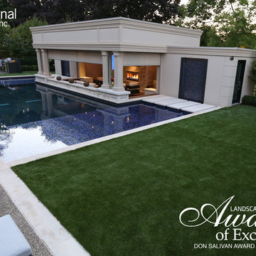 Luxurious Lakeshore Resort