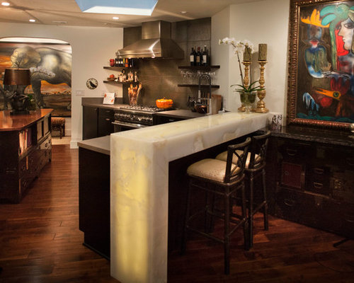 Mediterrane Küchen mit Küchenrückwand in Metallic Ideen, Design