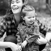 CHLOE VIOLA's photo