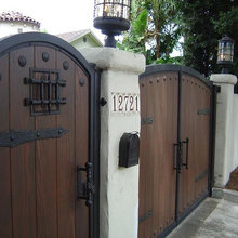 Gate