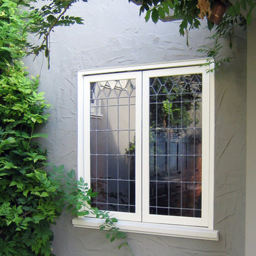 Tudor Diamond Pattern Windows - Style Guide - Clear Textures