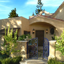Courtyard walls & gates