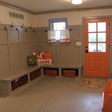 Mud/laundry room
