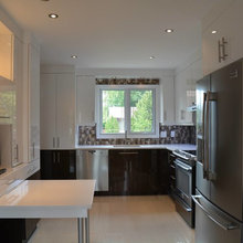 Built in Kitchen table