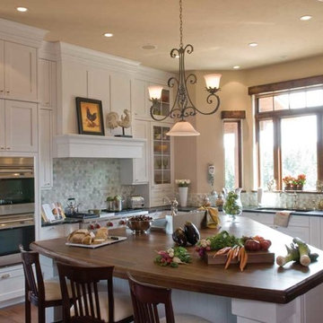 Bear Dance Kitchen