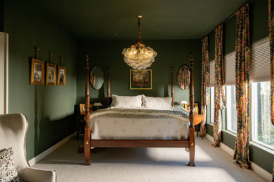 Example of a classic bedroom design in Boise