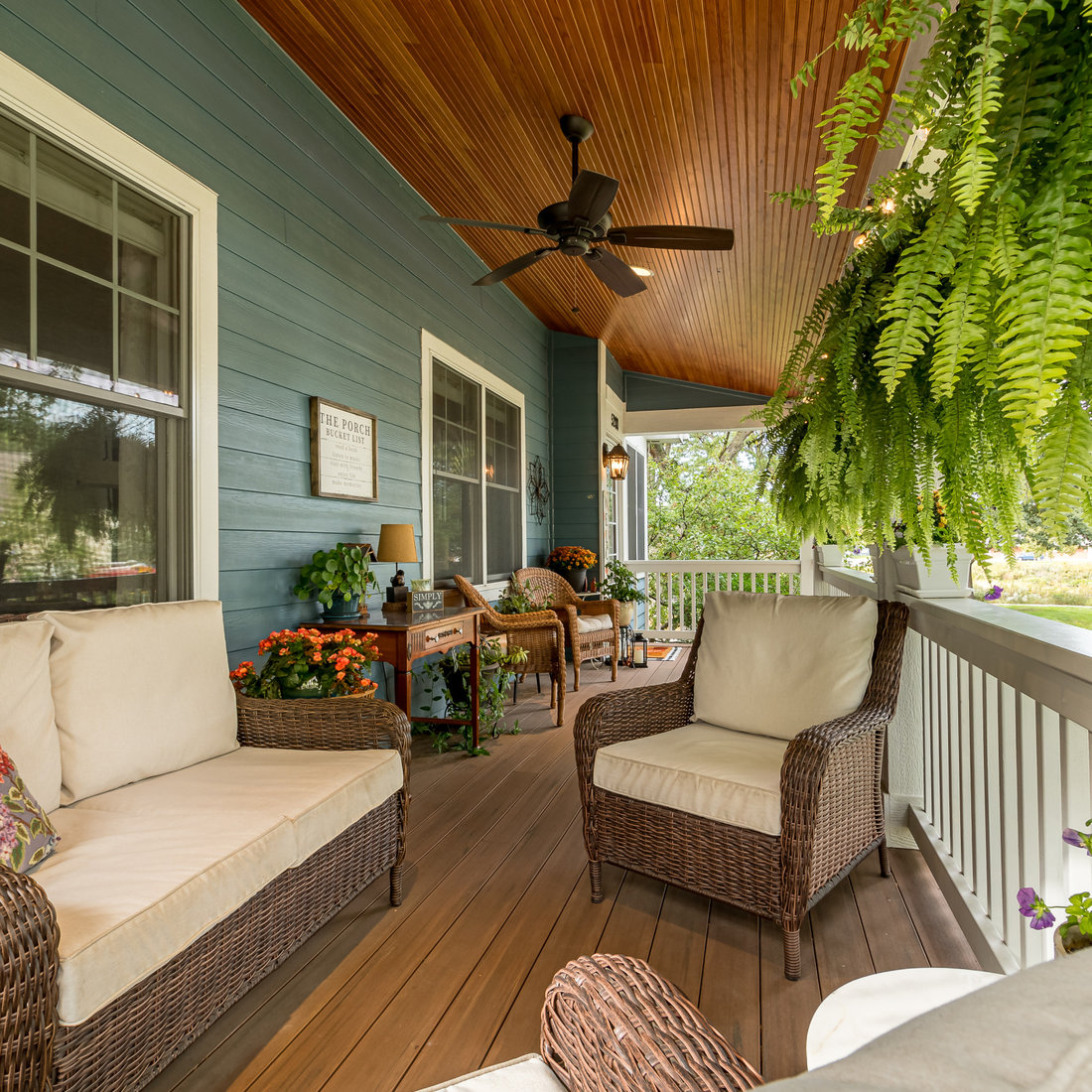 Cape Cod Cottage Front Porch Oasis