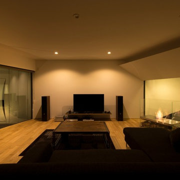 Triangular House by a.a.d.