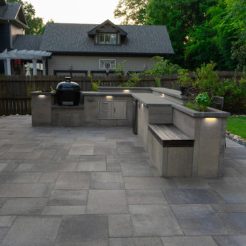 Outdoor Kitchen Contractors