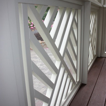 Raleigh Manor Screen Porch