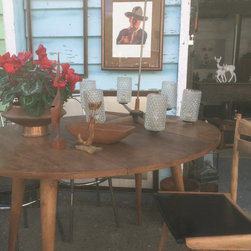 Tables and chairs - Furniture