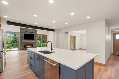 Example of a kitchen design in Denver