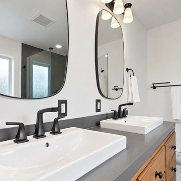 Bathroom Water Damage Repair in Gem Heights, Puyallup