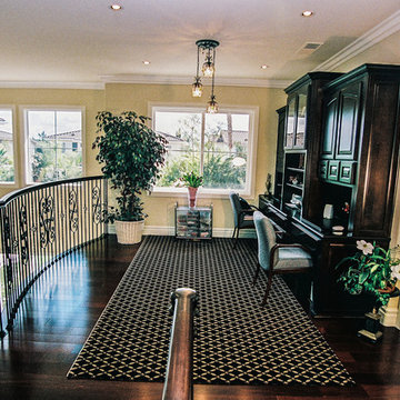 Irvine - Open Loft Study