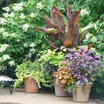 Dresher Pool Containers
