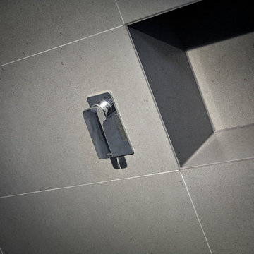 Modern Family Retreat Bathroom