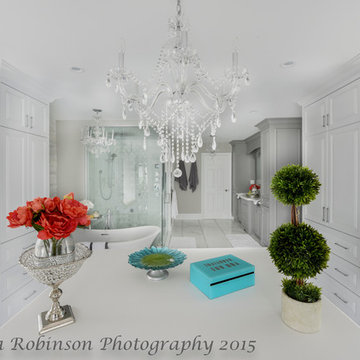 Traditional Bright Bathroom Photo-Shoot