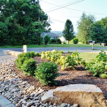 Natural Stone Mailbox/Walls and Courtstone Drive