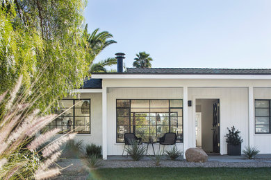 Home design - coastal home design idea in Santa Barbara