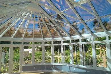 Sunroom - victorian sunroom idea in Vancouver