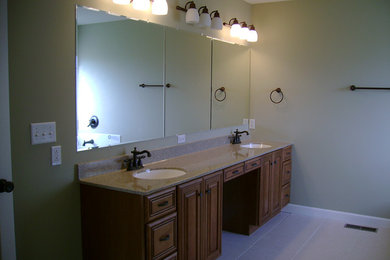 Example of a bathroom design in Other