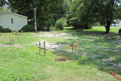 Design ideas for a traditional landscaping in Jacksonville.