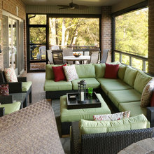 Kahrs rear patio (1st floor)